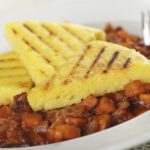 Polenta三角圈和轮播bell Peppers微信健康厨房