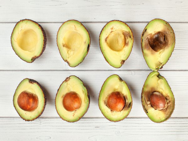 Avocados仍然安全时BrownAndrew WeilMD